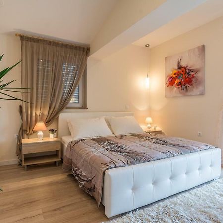 Apartments Anita Zadar Bagian luar foto