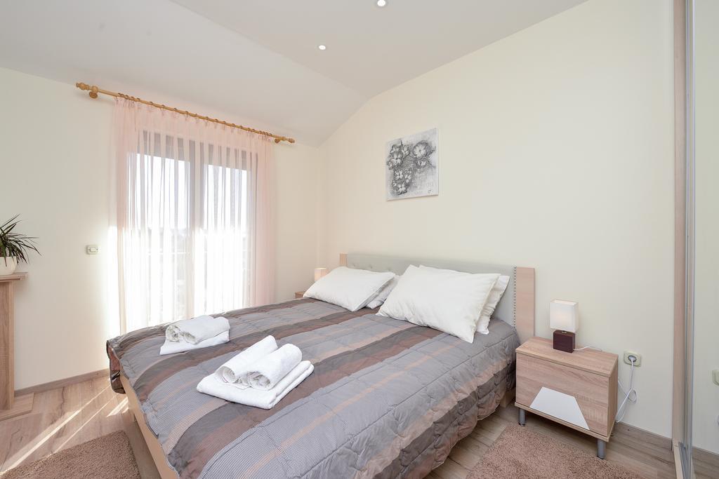 Apartments Anita Zadar Bagian luar foto