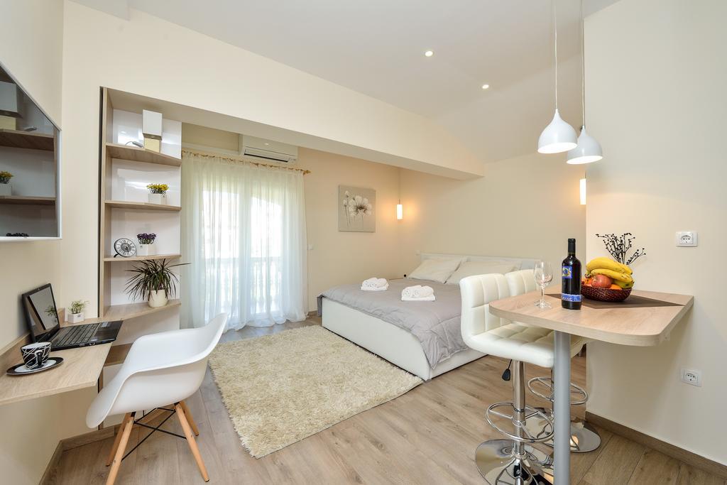 Apartments Anita Zadar Bagian luar foto
