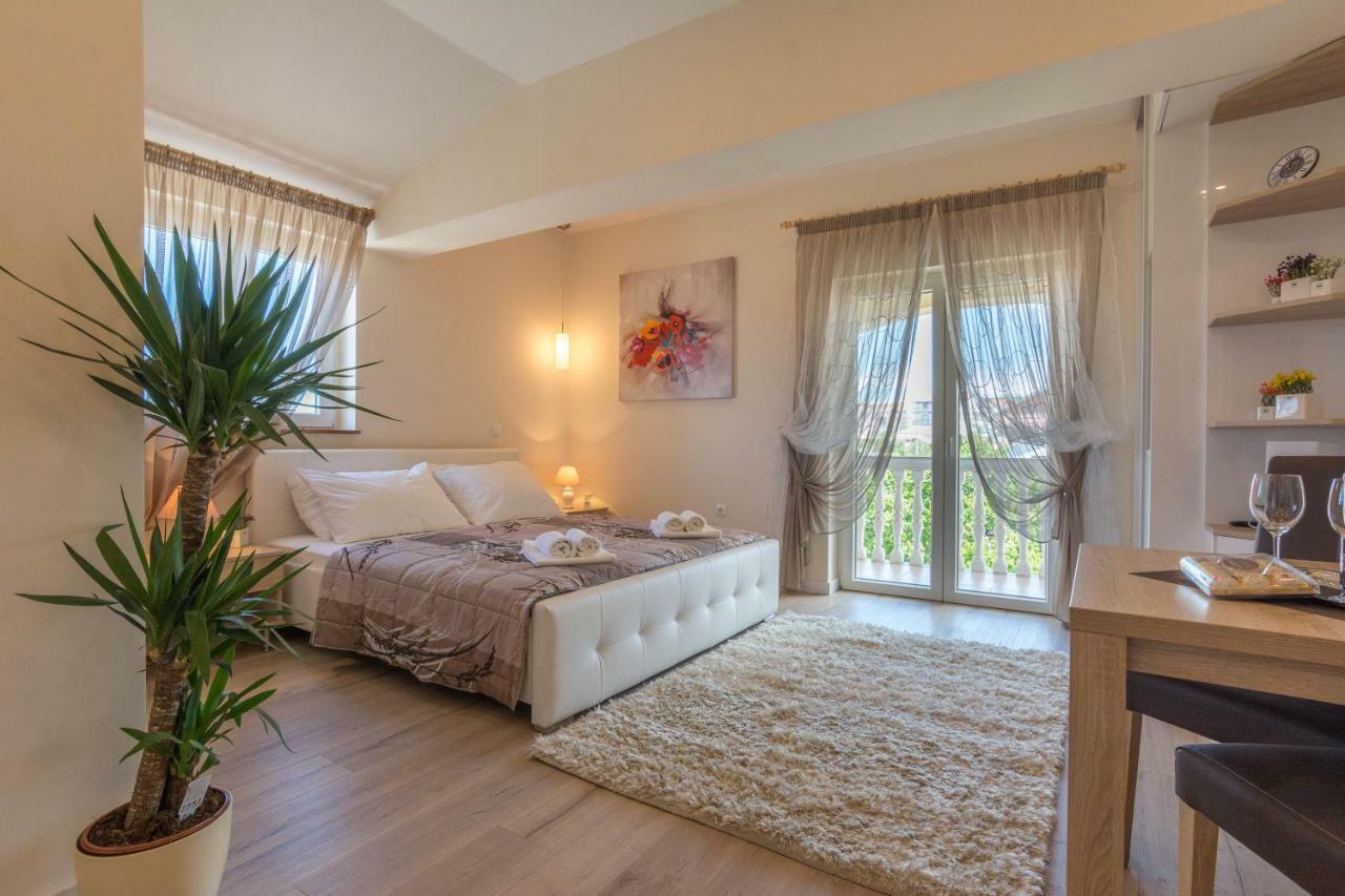 Apartments Anita Zadar Bagian luar foto