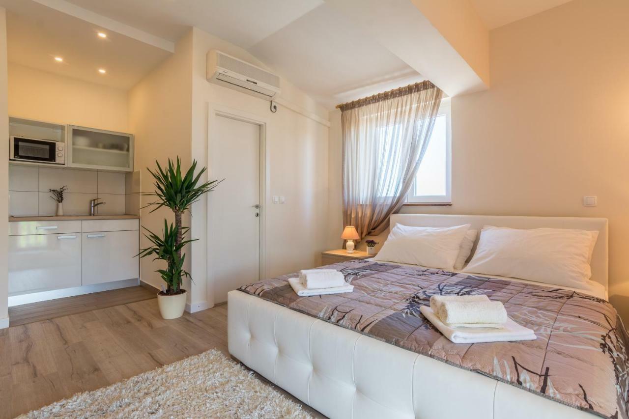 Apartments Anita Zadar Bagian luar foto